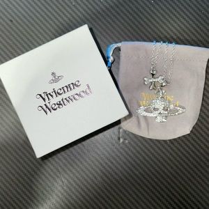 *Rare* Vivienne Westwood Skull x Crossbone Necklace